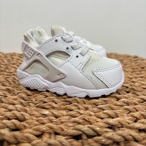 Nike Air Huarache Run Unisex Sneaker Shoes Baby Infant Size 4C 704950-110